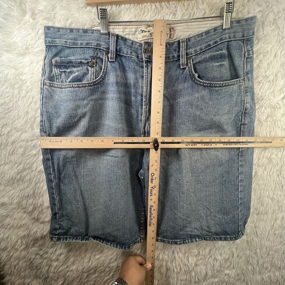 Levi’s Shorts 569 Men’s Size 36W Blue Denim Jean Loose Straight Stretch Jorts - Picture 15 of 16